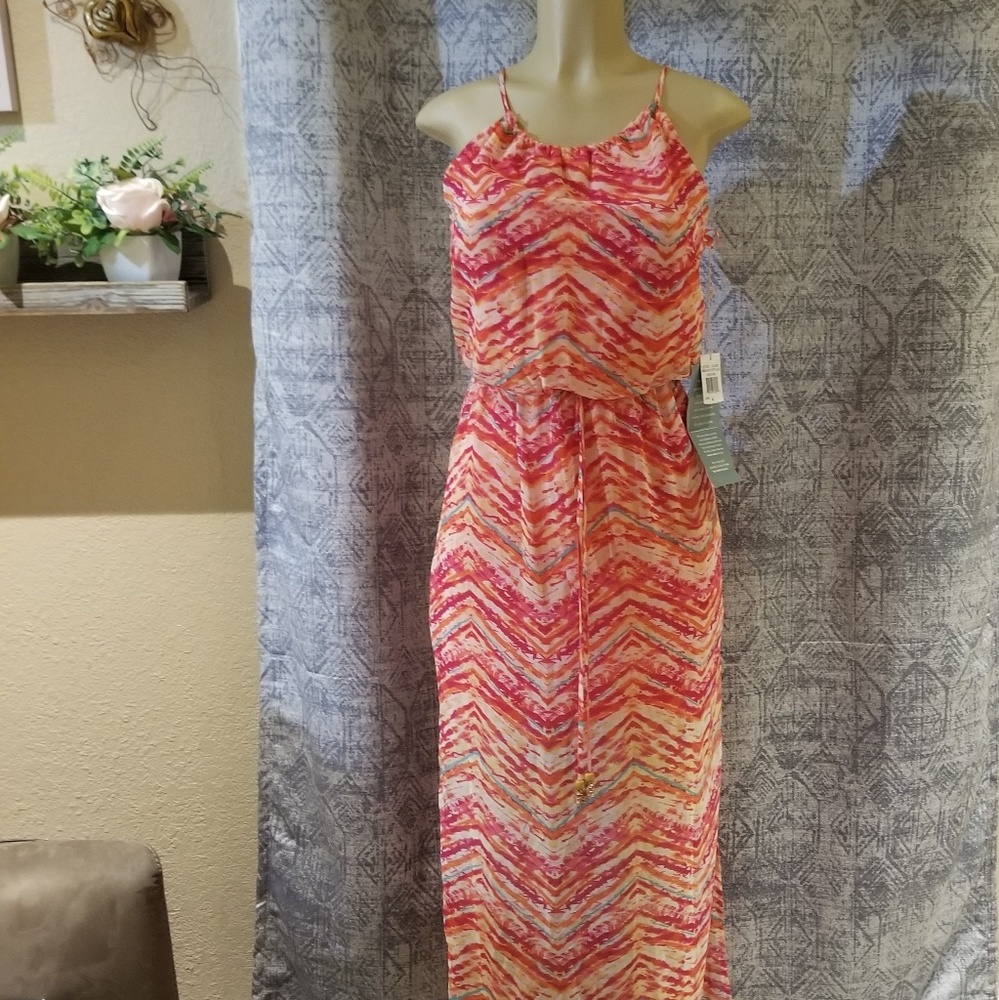 FINAL PRICE🚨 Melrose Bridal Dress | Size 4